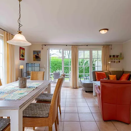 Ferienhaus Amsel 1 *